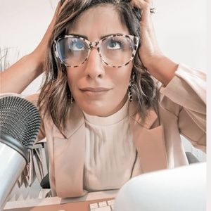 Meet your Posher, Elizabeth